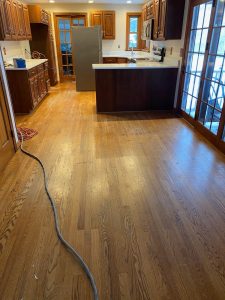 ambered-red-oak-kitchen-dining-room-before-refinishing-bolton-ct